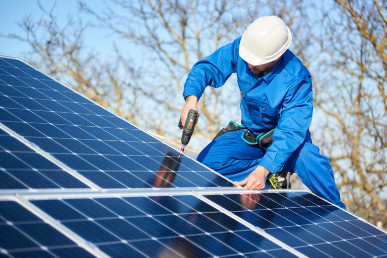 technicien photovoltaïque